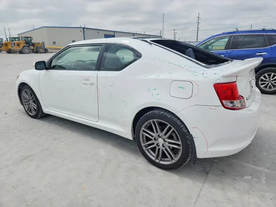 2011 Scion tC