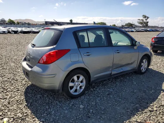 2008 Nissan Versa 1.8 SL