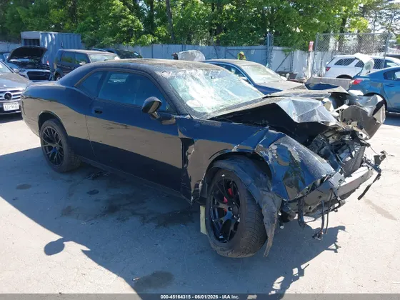 2010 Dodge Challenger SRT8