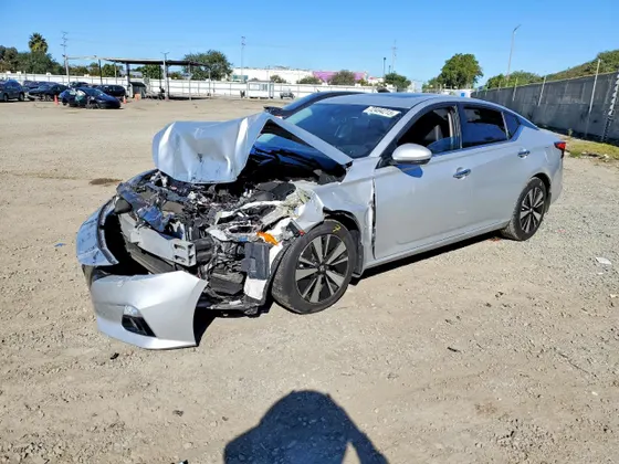 2020 Nissan Altima 2.5 SL