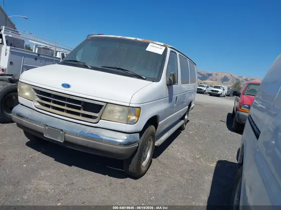 1996 Ford Club Wagon XL