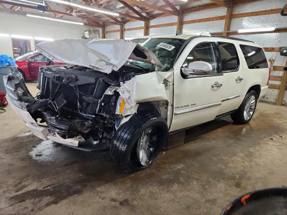 2014 Cadillac Escalade ESV Platinum