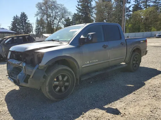 2015 Nissan Titan SL