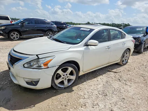 2014 Nissan Altima 3.5 S