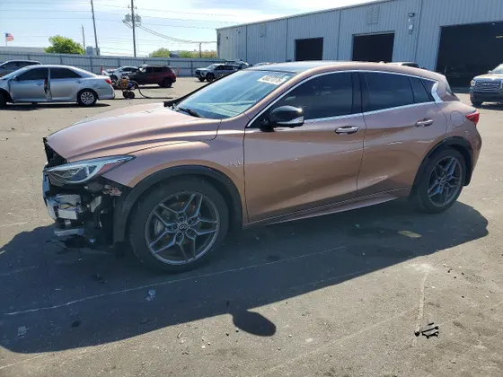 2018 INFINITI QX30 SPORT