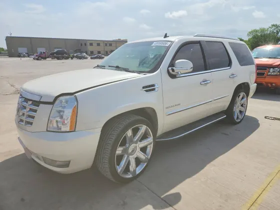 2011 Cadillac Escalade Luxury