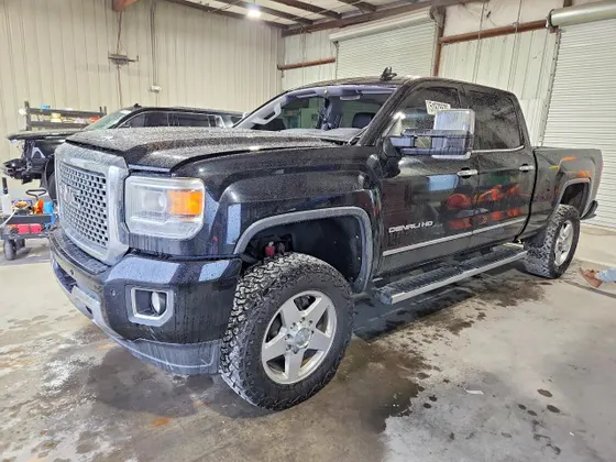 2015 GMC Sierra 2500HD Denali