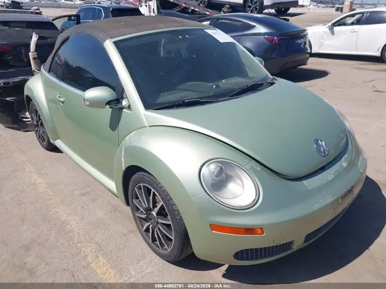 2008 Volkswagen New Beetle Convertible SE