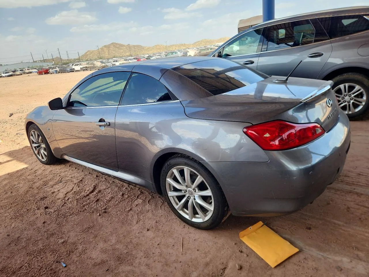 2014 INFINITI Q60 Convertible