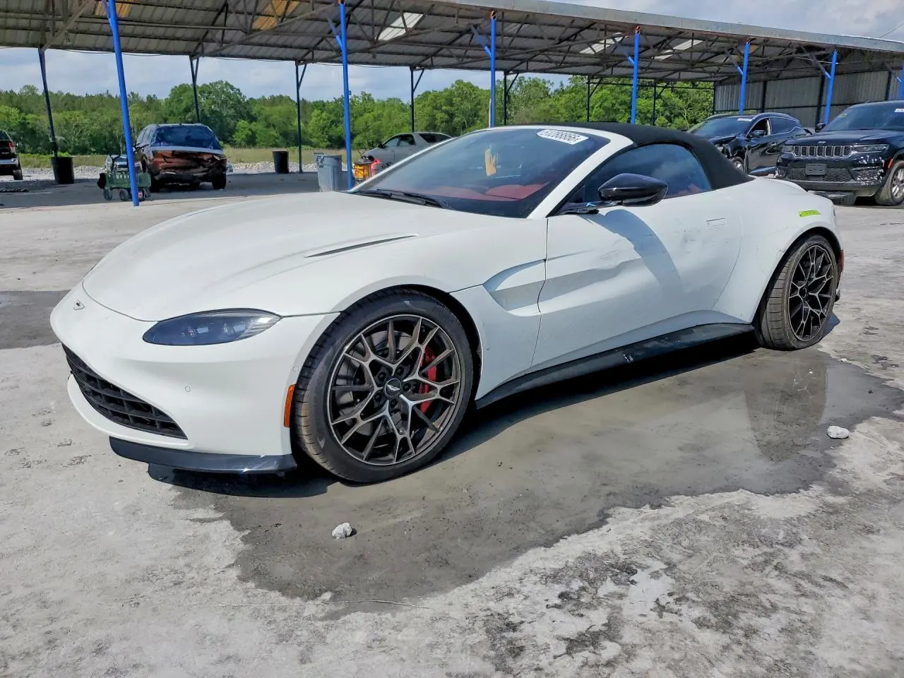 2022 Aston Martin Vantage