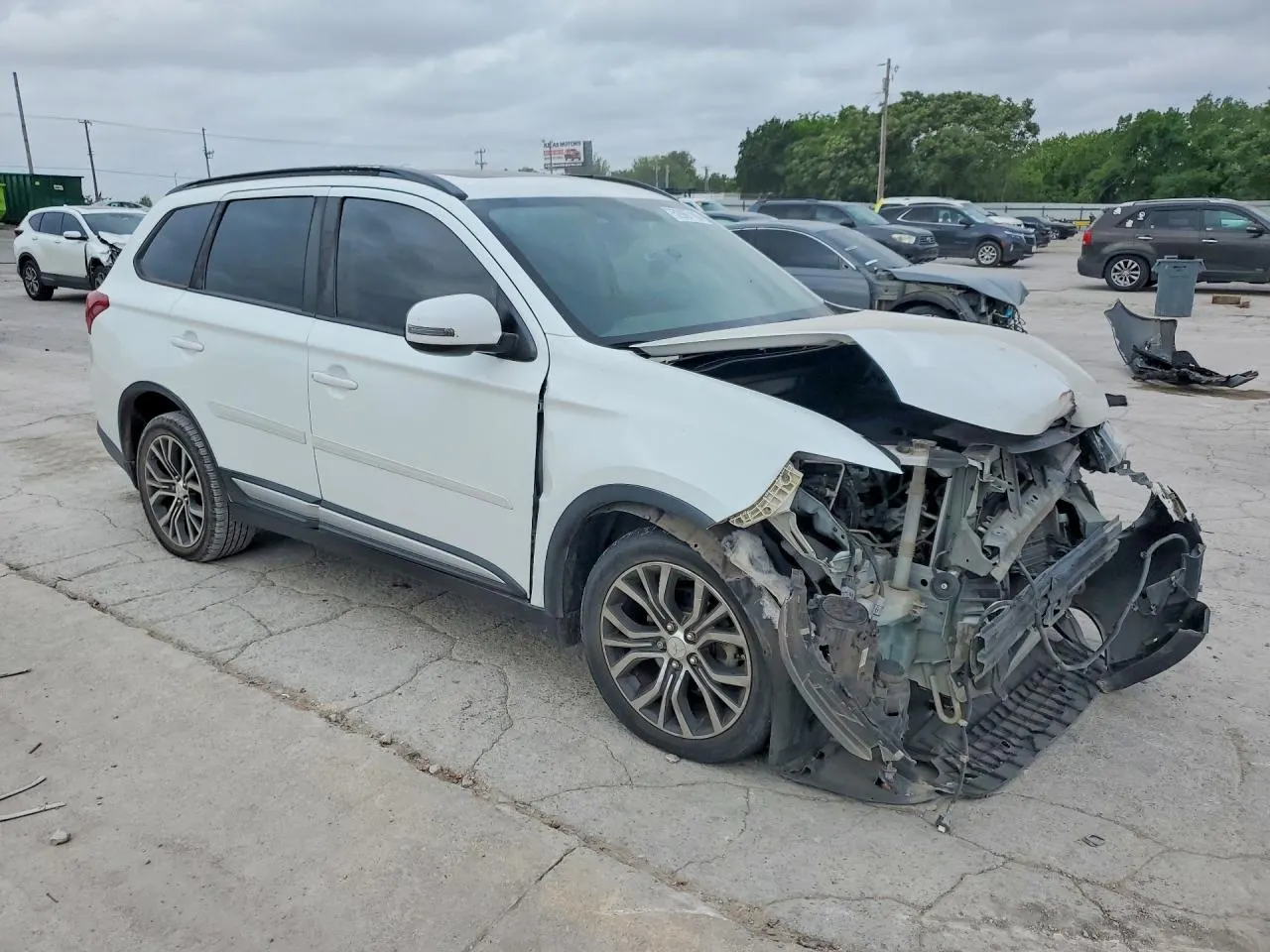 2016 Mitsubishi Outlander SE
