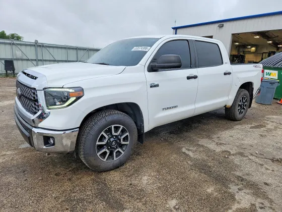 2020 Toyota Tundra 2WD SR5
