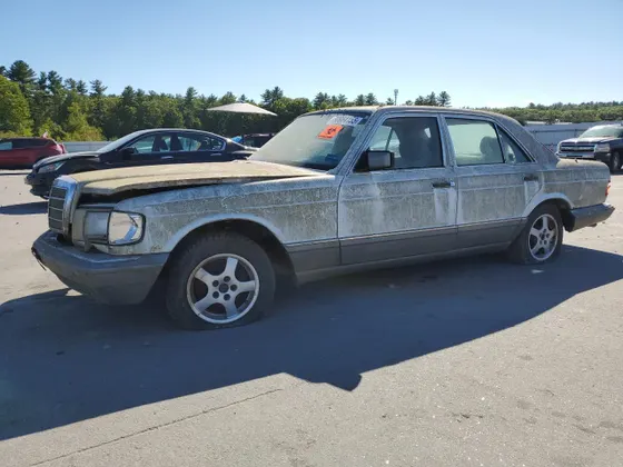 1988 Mercedes-Benz 300 Series 300SE