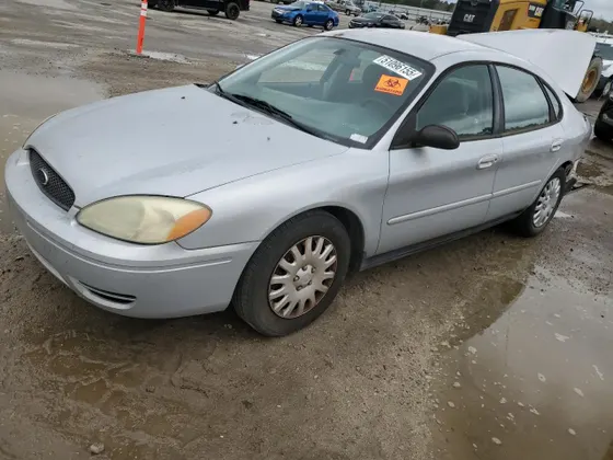 2007 Ford Taurus SE