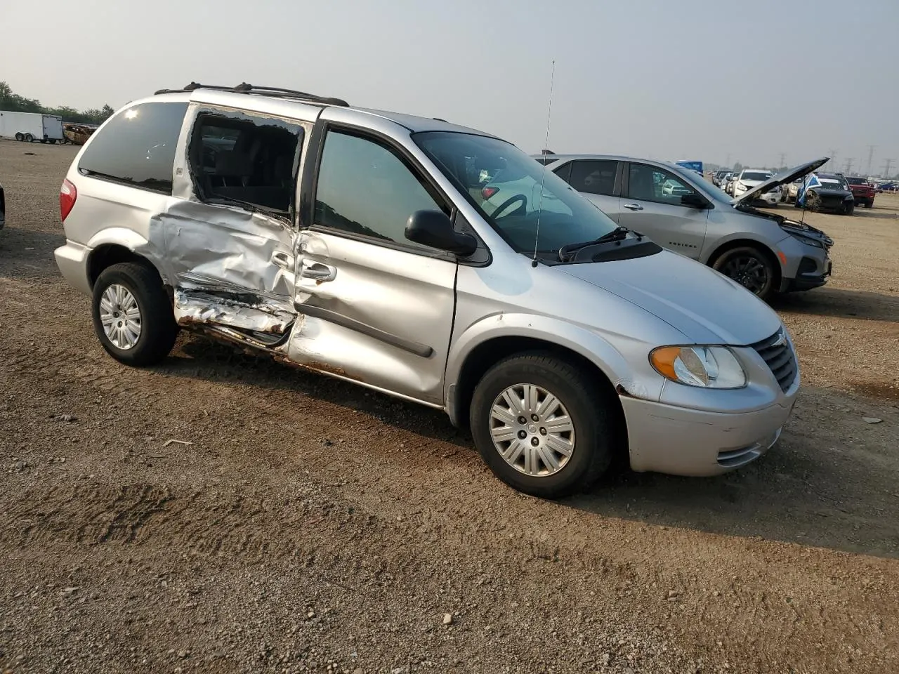 2006 Chrysler Town & Country SWB TOWN & COUNTRY