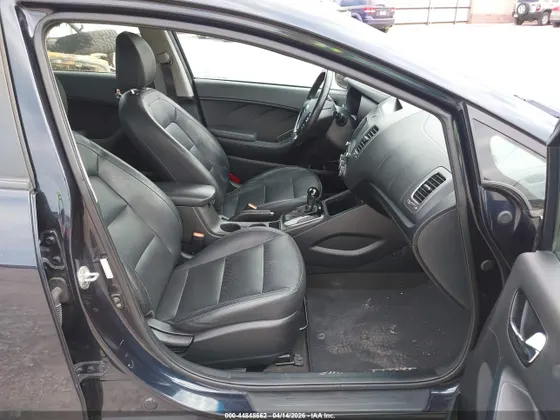 2017 Kia Forte5 EX