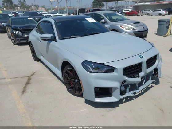 2025 BMW M2