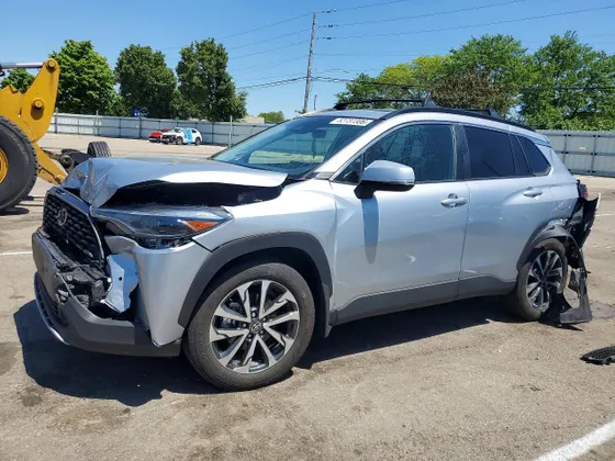 2023 Toyota Corolla Cross XLE