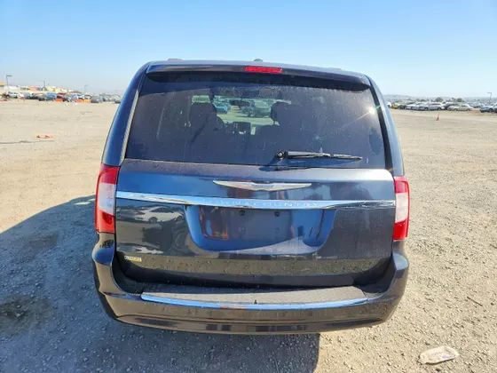2014 Chrysler Town & Country Touring