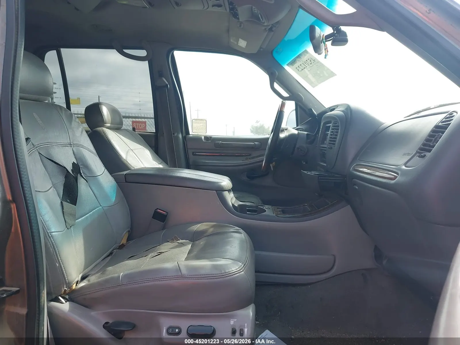 2002 Lincoln Navigator