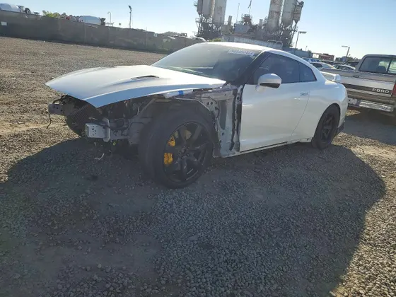 2017 Nissan GT-R Premium