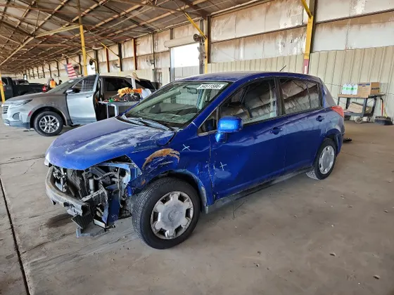 2009 Nissan Versa 1.8 S