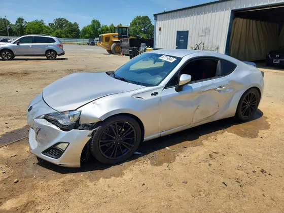 2013 Scion FR-S