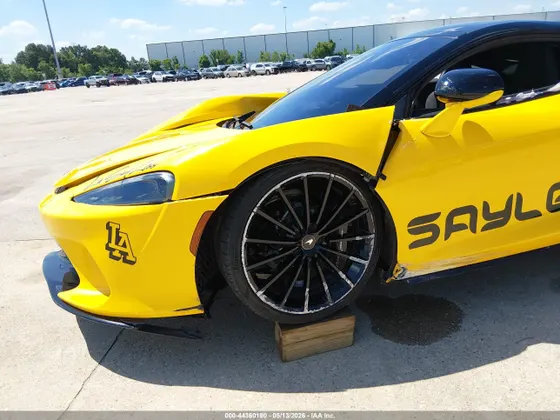 2021 McLaren GT COUPE