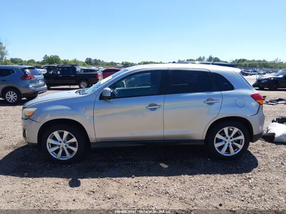 2013 Mitsubishi Outlander Sport ES