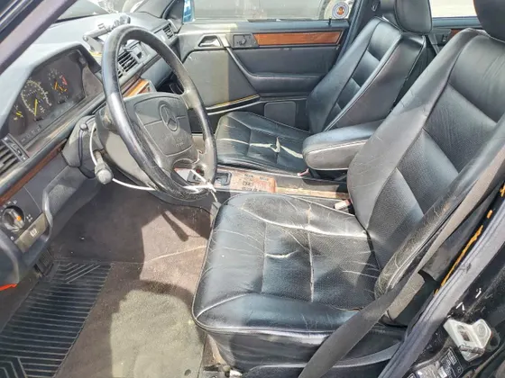 1992 Mercedes-Benz 300 Series 300E