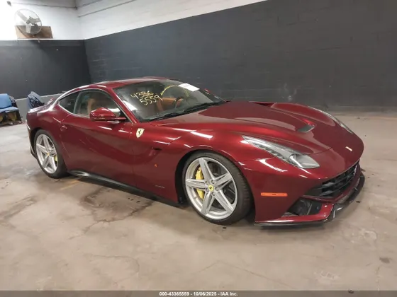 2015 Ferrari F12berlinetta