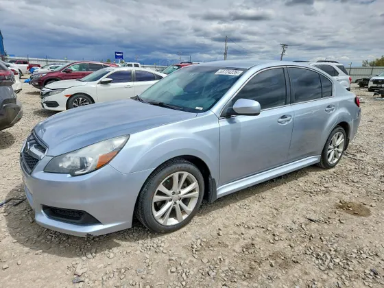 2013 Subaru Legacy 2.5i Premium