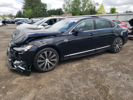2023 Volvo S90 Plus