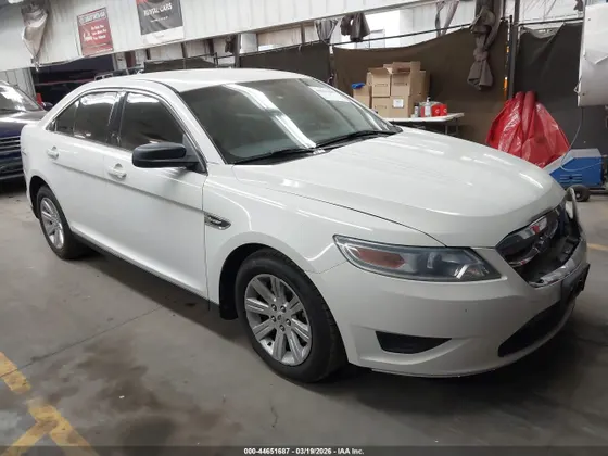 2010 Ford Taurus SE