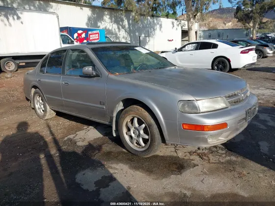 1999 Nissan Maxima GXE