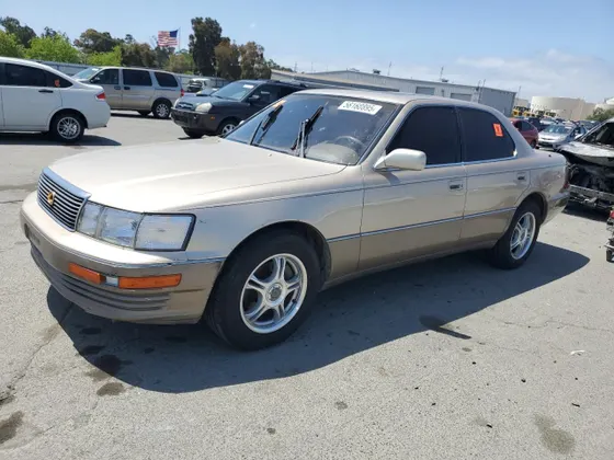 1994 Lexus LS 400