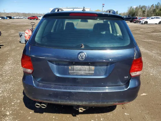 2010 Volkswagen Jetta SportWagen S
