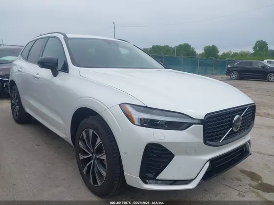 2025 Volvo XC60 Plus