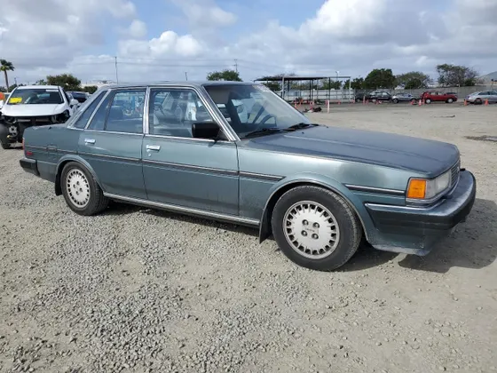 1986 Toyota CRESSIDA LUXURY