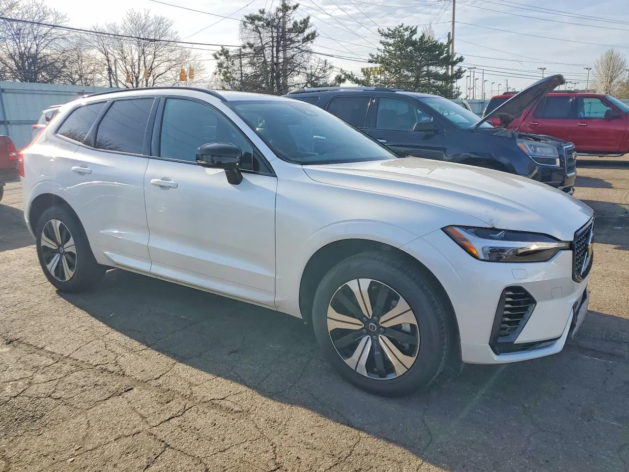 2025 Volvo XC60 Plug-In Hybrid Core