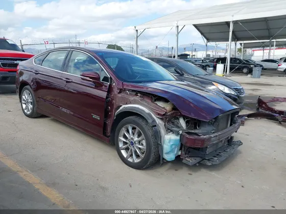 2018 Ford Fusion Energi SE