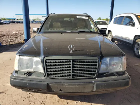 1992 Mercedes-Benz 300 Series 300TE
