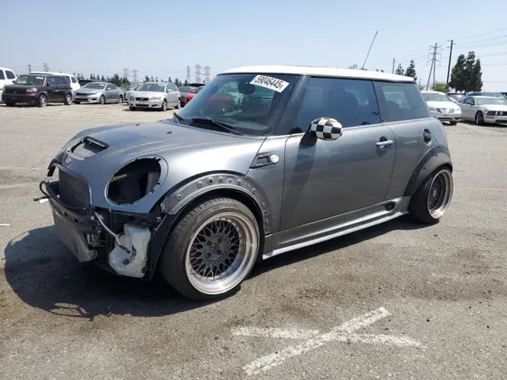 2009 MINI HARDTOP JCW