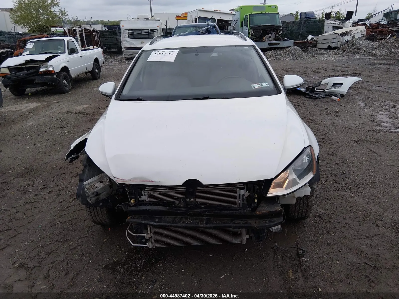 2017 Volkswagen Golf SportWagen S