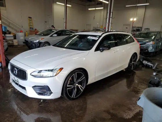 2020 Volvo V90 T6 R-DESIGN