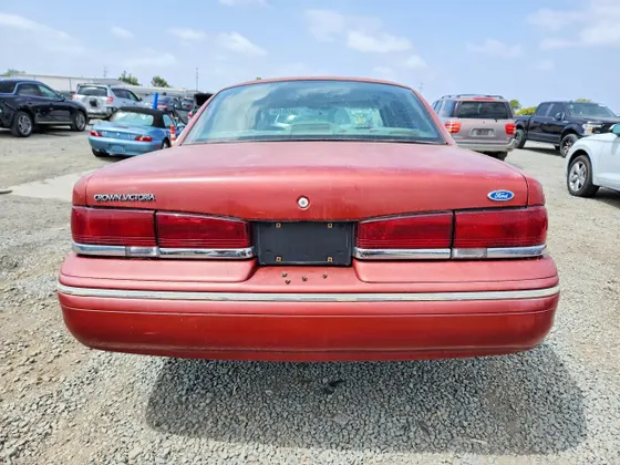 1997 Ford Crown Victoria