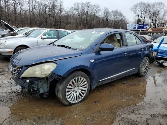 2011 Suzuki Kizashi SE