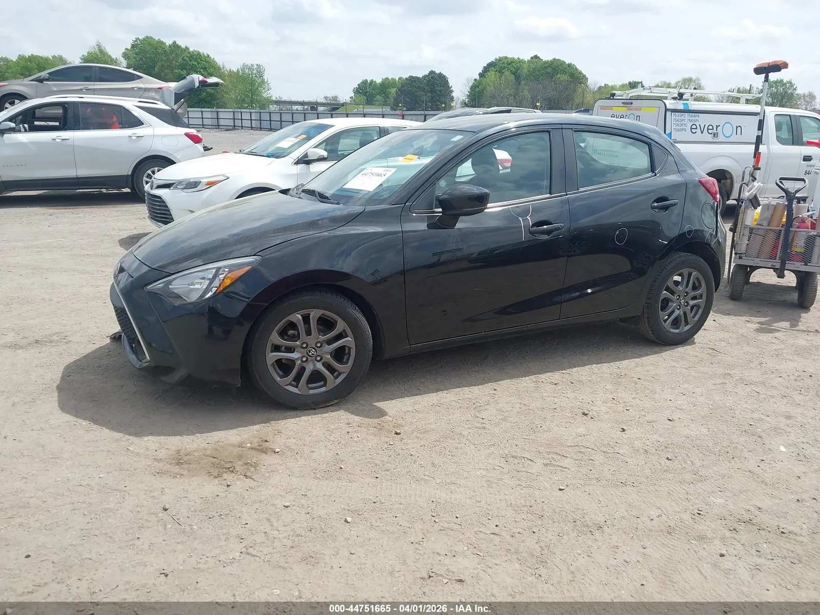 2020 Toyota Yaris Hatchback LE