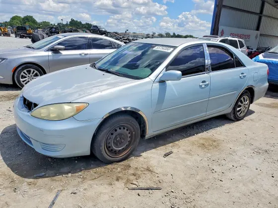 2006 Toyota Camry LE