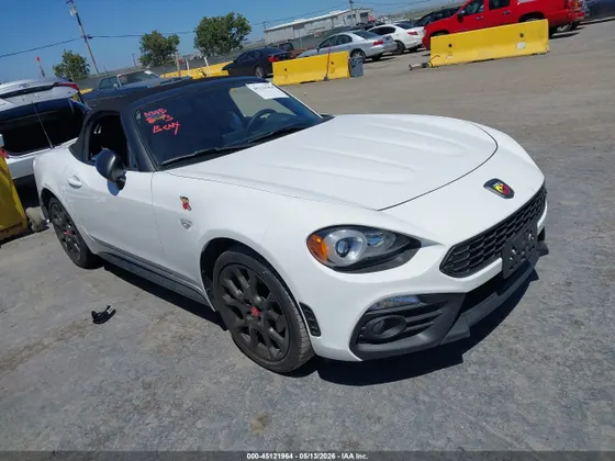 2017 FIAT 124 Spider Elaborazione Abarth